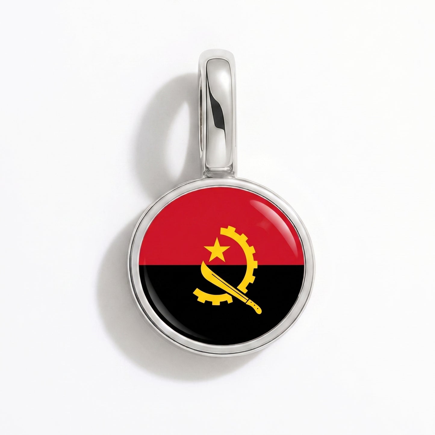 Flaggcharm Angola – rund silver