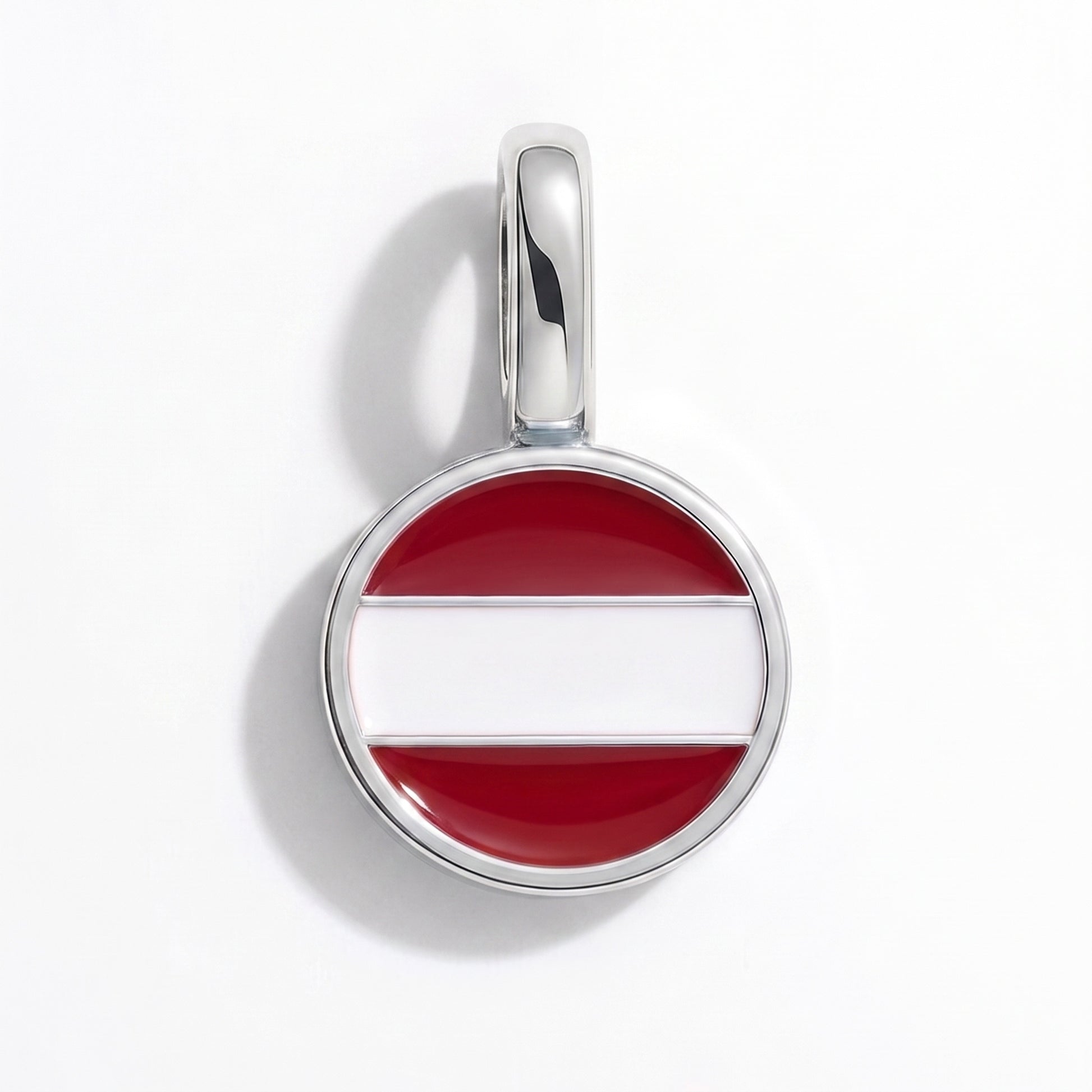 Flaggcharm Lettland – rund silver