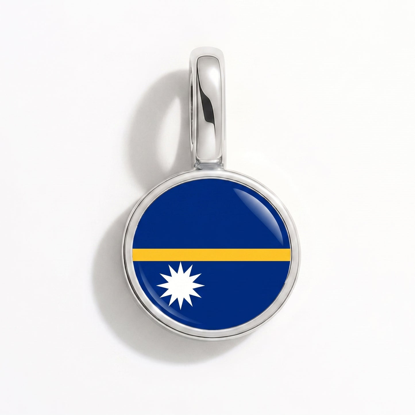 Flaggcharm Nauru – rund silver
