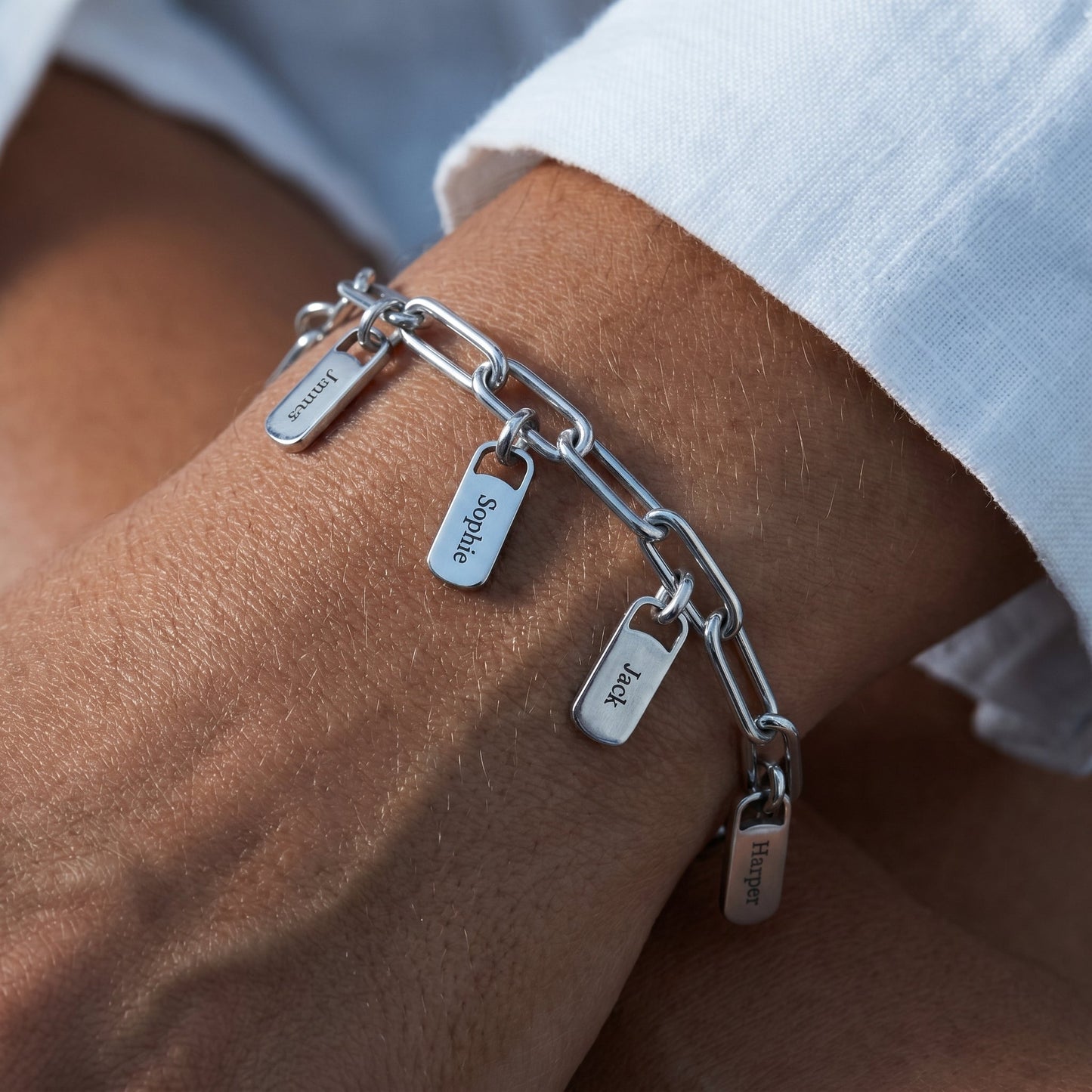 SB200-Chain-Link-Wearing-silver-close.jpg
