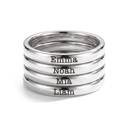 Tunn stapelbar namnring – silver – 4 ringar staplade